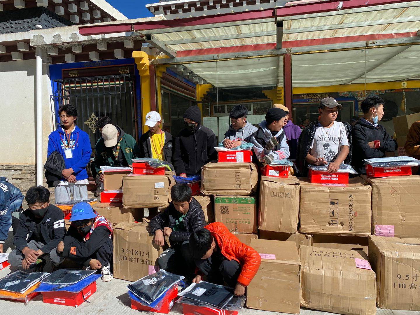 长沙贺亮影视制作有限公司公益回顾丨家国同欢月同圆 温暖满载甘孜州(图7)
